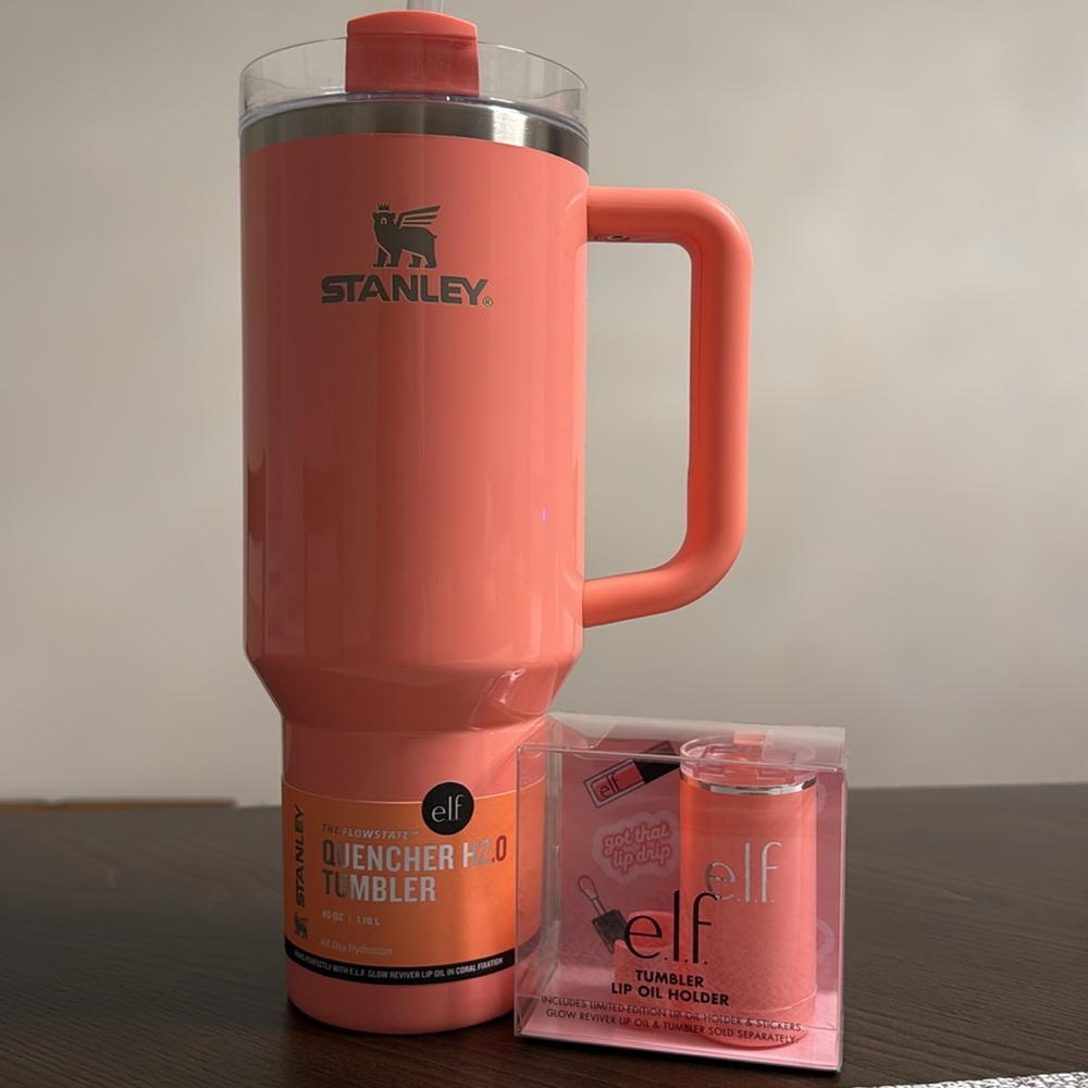 NEW Stanley x Elf e.l.f Collab CORAL FIXATION 40oz Tumbler and Lip oil Holder - Picture 4 of 9